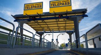 Si accoda alle automobili ai caselli per non pagare il Telepass: 80enne dovrà restituire 4mila euro