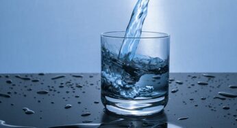 Stati Uniti – Beve 2 litri d’acqua in 20 minuti e muore per “intossicazione d’acqua”