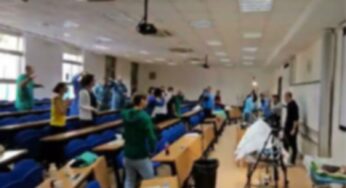Medici cantano e ballano in aula davanti a un cadavere, furia sui social